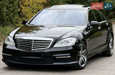Mercedes-Benz S-Class 2012
