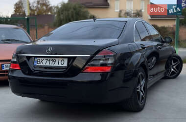 Седан Mercedes-Benz S-Class 2008 в 