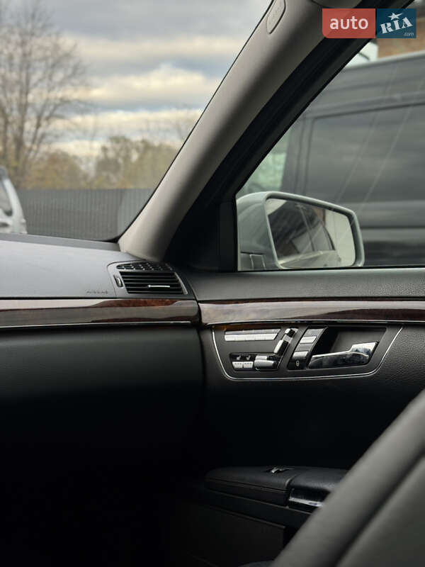 Седан Mercedes-Benz S-Class 2010 в Чернівцях фото 25 Седан Mercedes-Benz S-Class 2010 в Чернівцях