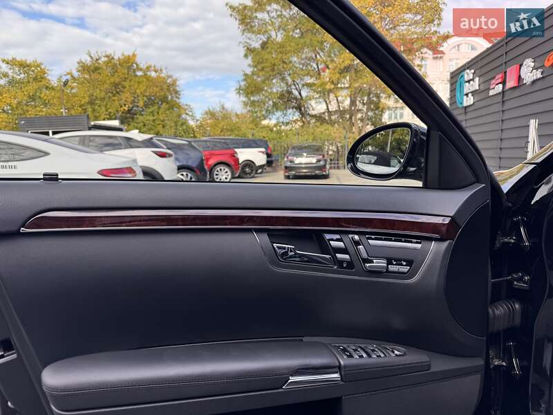 Седан Mercedes-Benz S-Class 2006 в Одессе