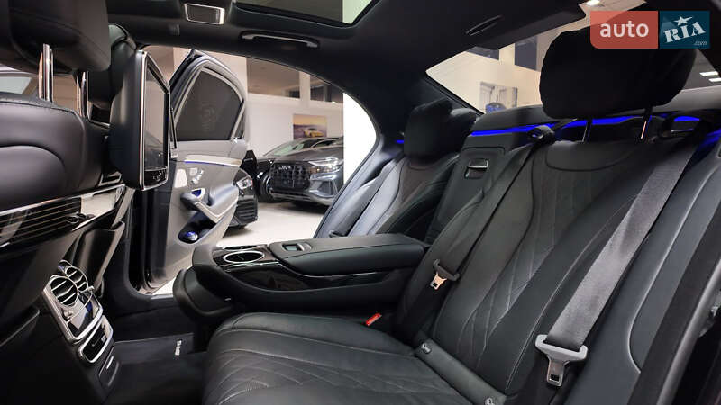 Седан Mercedes-Benz S-Class 2015 в Львове