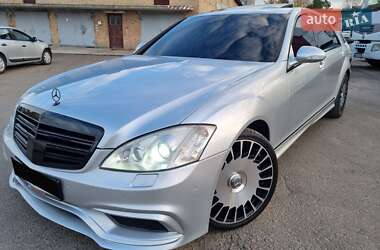 Седан Mercedes-Benz S-Class 2008 в Ровно