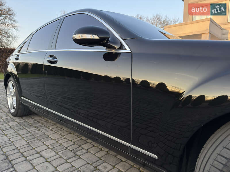 Седан Mercedes-Benz S-Class 2006 в Черновцах