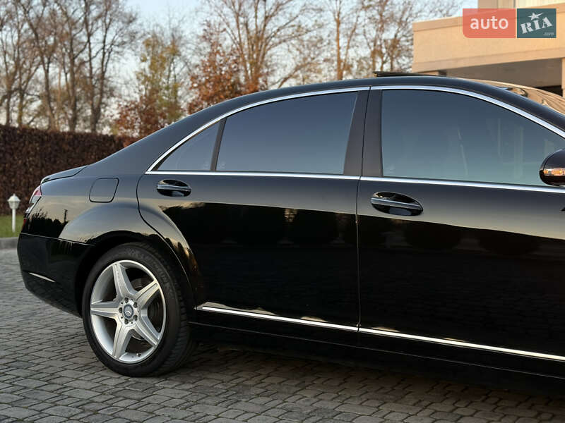 Седан Mercedes-Benz S-Class 2006 в Черновцах