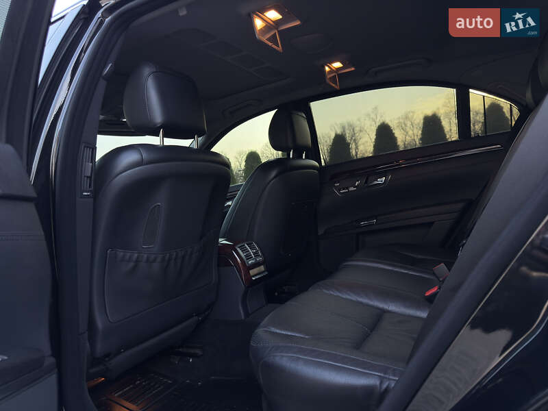 Седан Mercedes-Benz S-Class 2006 в Черновцах