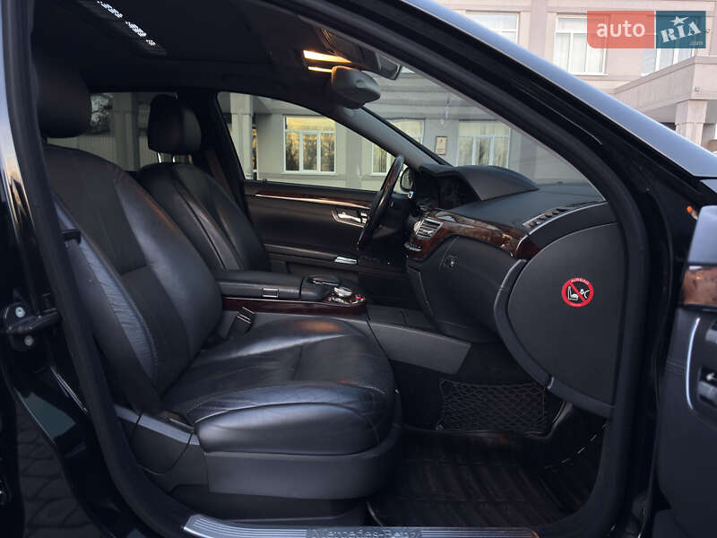 Седан Mercedes-Benz S-Class 2006 в Черновцах