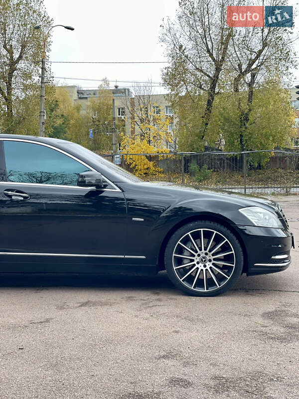 Седан Mercedes-Benz S-Class 2011 в Києві