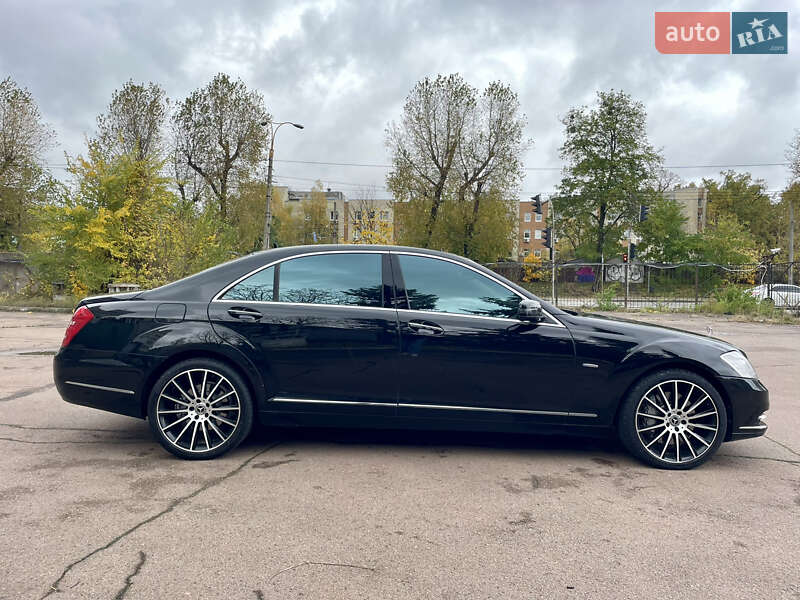 Седан Mercedes-Benz S-Class 2011 в Києві