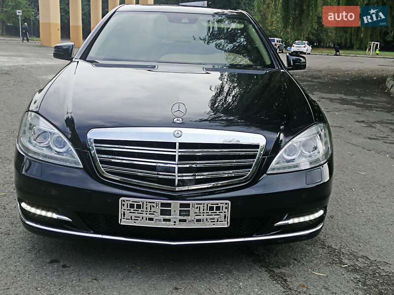 Седан Mercedes-Benz S-Class 2013 в Ивано-Франковске