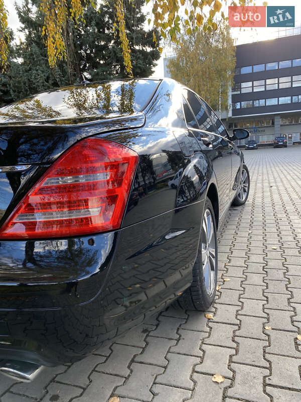Седан Mercedes-Benz S-Class 2008 в Черновцах