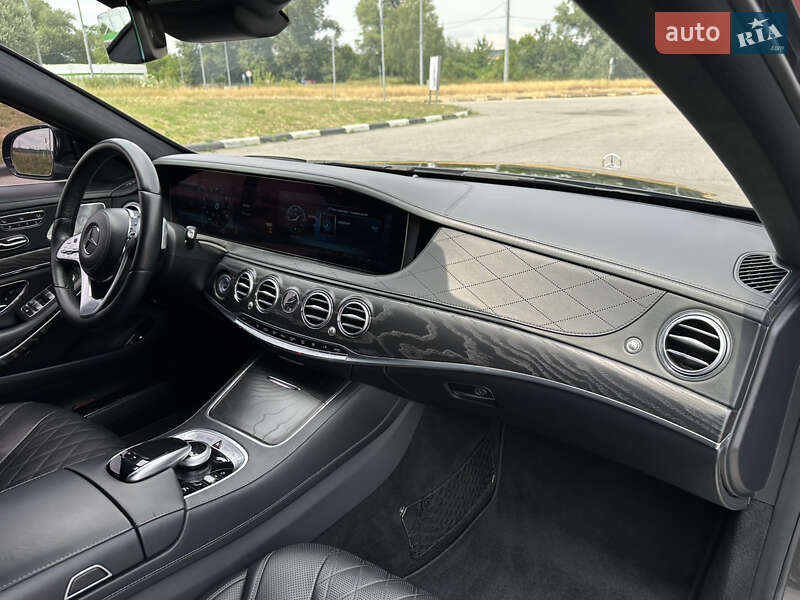 Седан Mercedes-Benz S-Class 2018 в Києві
