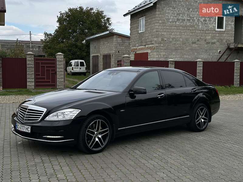 Седан Mercedes-Benz S-Class 2012 в Стрые