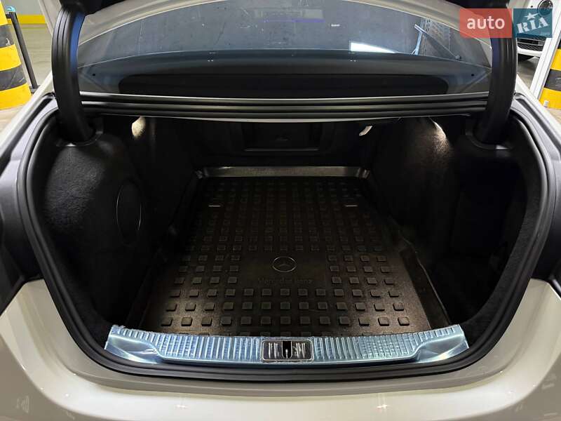 Седан Mercedes-Benz S-Class 2021 в Києві