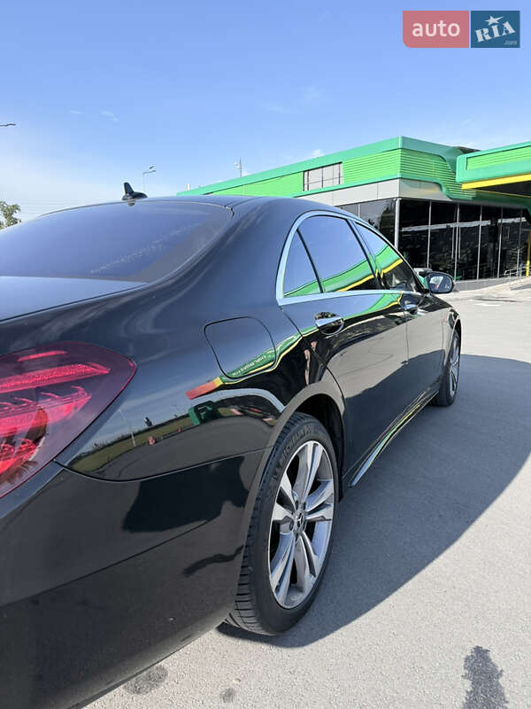 Седан Mercedes-Benz S-Class 2019 в Києві