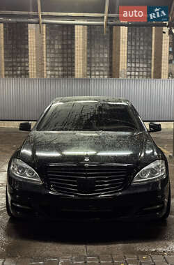 Седан Mercedes-Benz S-Class 2006 в Киеве