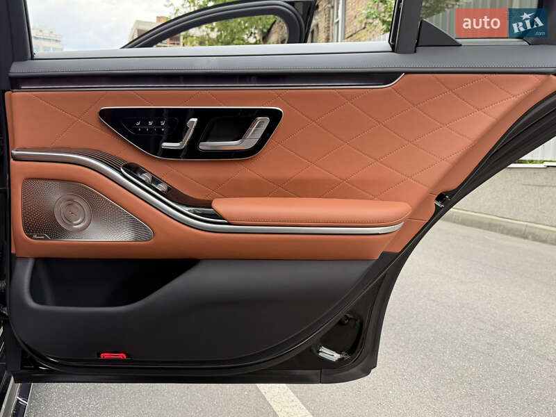 Седан Mercedes-Benz S-Class 2024 в Киеве