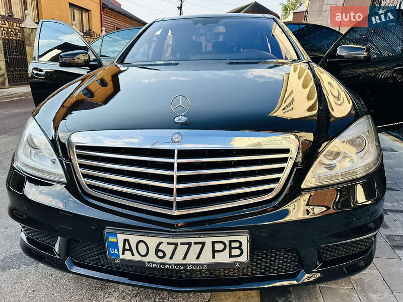 Седан Mercedes-Benz S-Class 2008 в Тячеве
