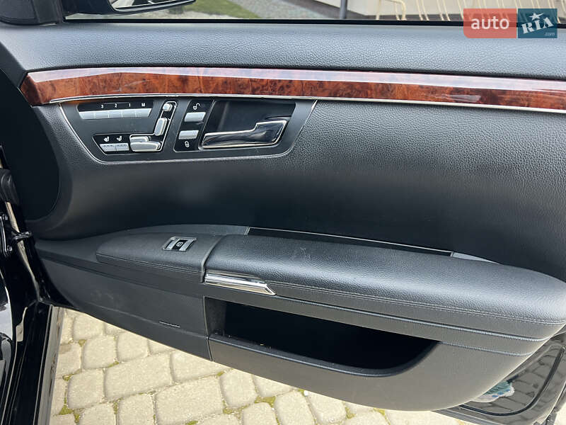 Седан Mercedes-Benz S-Class 2008 в Дунаевцах