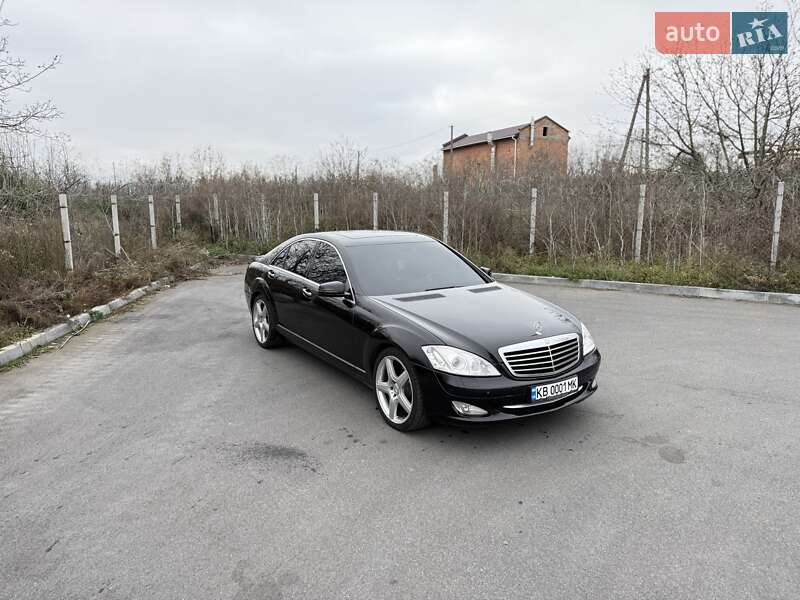 Mercedes-Benz S-Class 2007