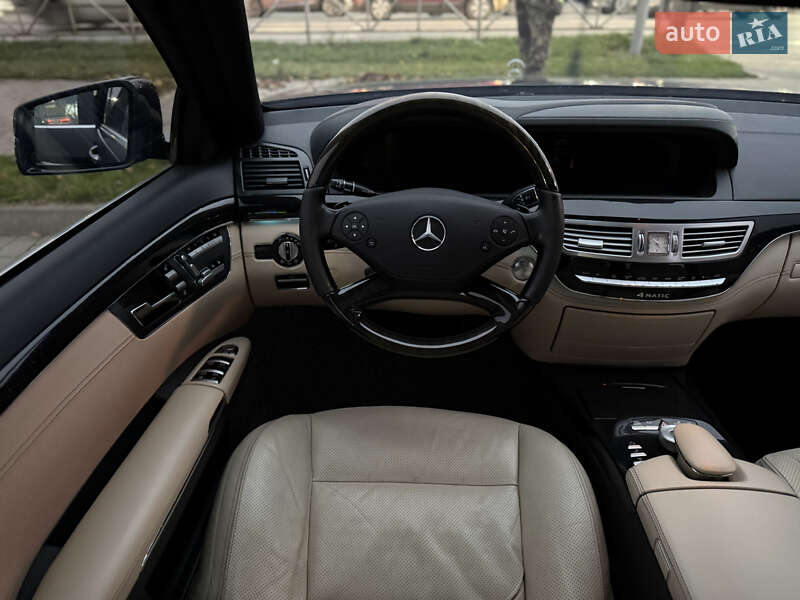 Седан Mercedes-Benz S-Class 2012 в Хмельницькому