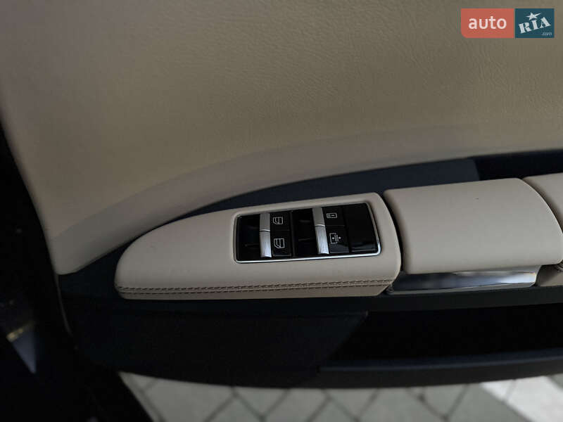 Седан Mercedes-Benz S-Class 2012 в Хмельницькому