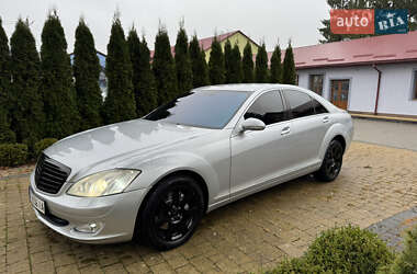 Седан Mercedes-Benz S-Class 2006 в Львове