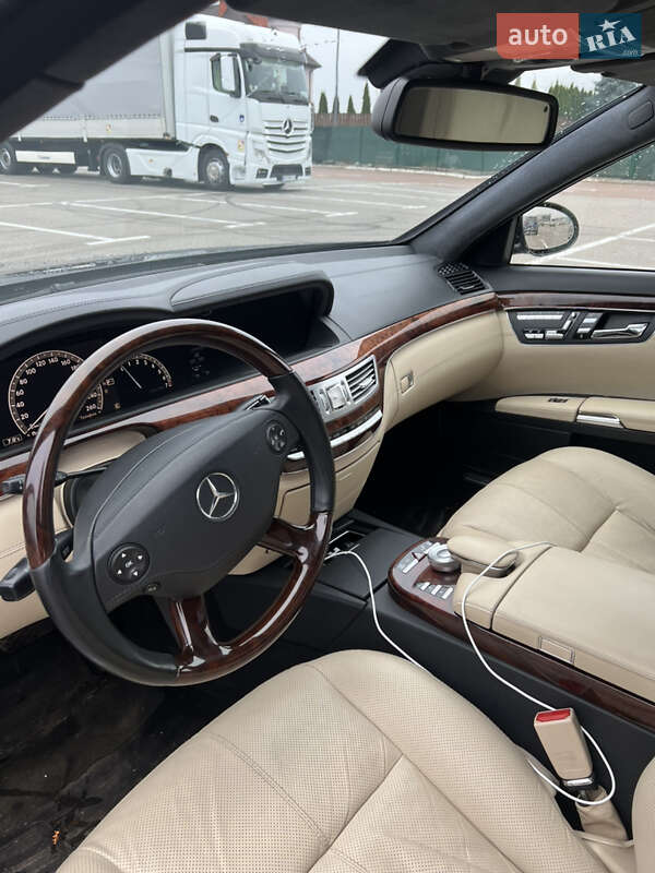 Седан Mercedes-Benz S-Class 2006 в Львове фото 30 Седан Mercedes-Benz S-Class 2006 в Львове
