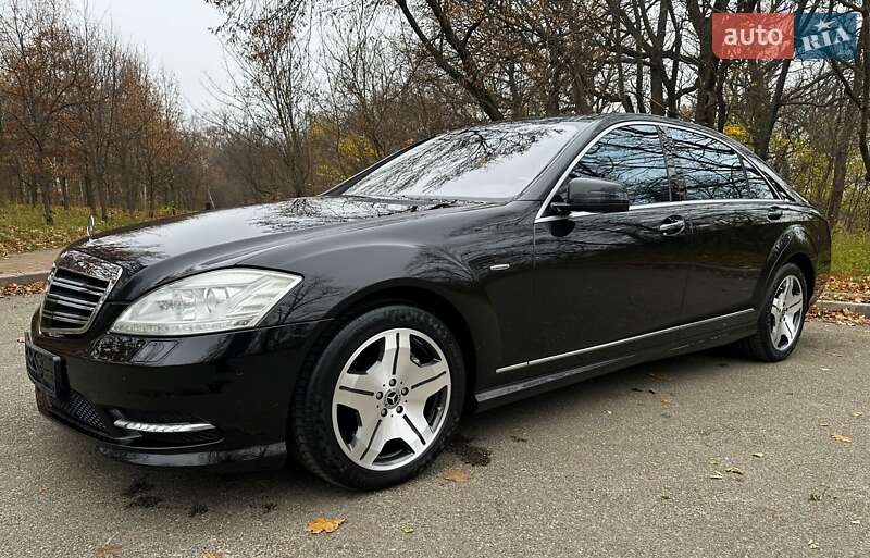 Седан Mercedes-Benz S-Class 2010 в Києві