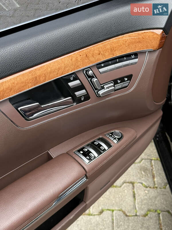 Седан Mercedes-Benz S-Class 2010 в Чернівцях фото 37 Седан Mercedes-Benz S-Class 2010 в Чернівцях
