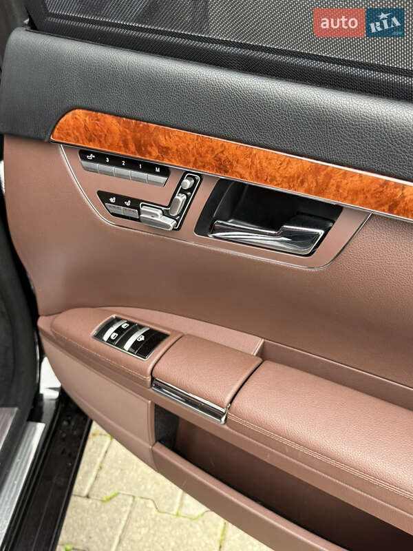 Седан Mercedes-Benz S-Class 2010 в Чернівцях фото 48 Седан Mercedes-Benz S-Class 2010 в Чернівцях
