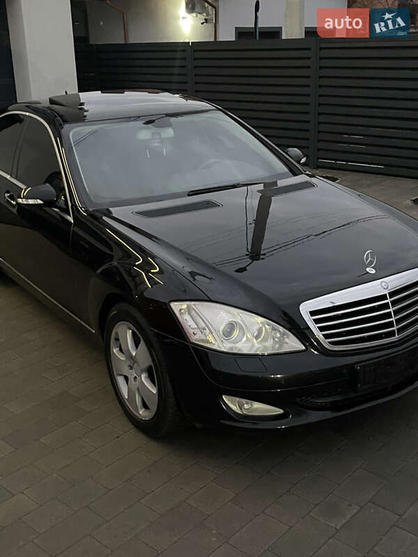 Седан Mercedes-Benz S-Class 2009 в Ивано-Франковске