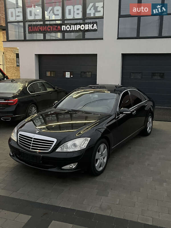 Седан Mercedes-Benz S-Class 2009 в Ивано-Франковске