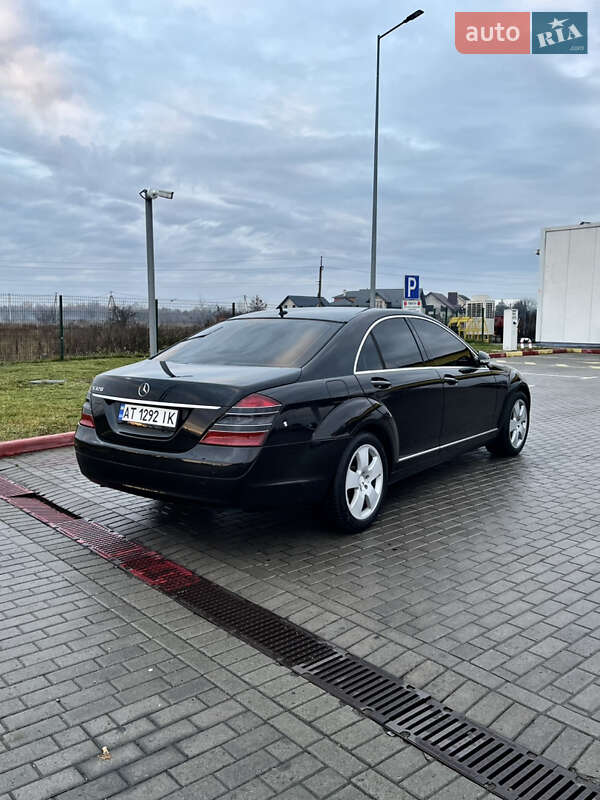 Седан Mercedes-Benz S-Class 2009 в Ивано-Франковске