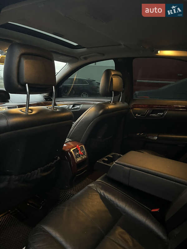 Седан Mercedes-Benz S-Class 2009 в Ивано-Франковске