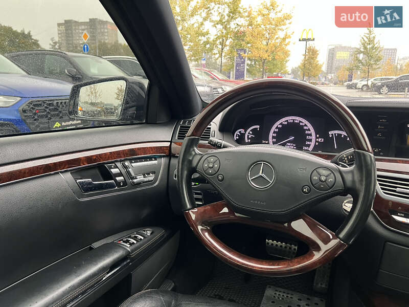 Седан Mercedes-Benz S-Class 2012 в Киеве