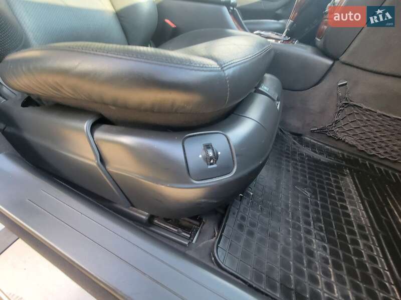 Седан Mercedes-Benz S-Class 2001 в Дублянах фото 36 Седан Mercedes-Benz S-Class 2001 в Дублянах