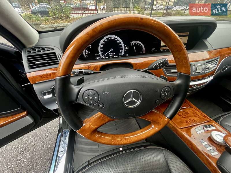 Седан Mercedes-Benz S-Class 2011 в Києві