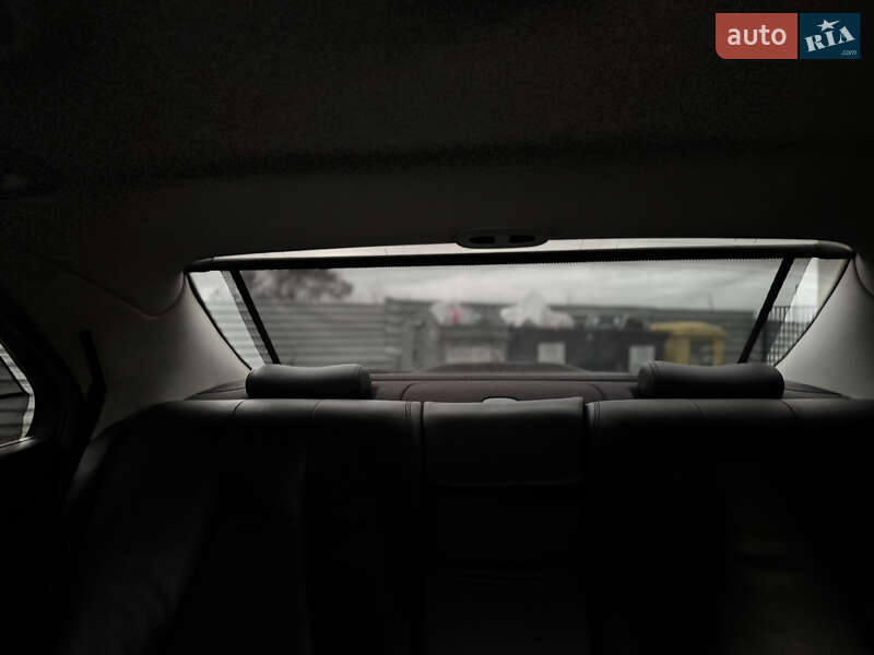 Седан Mercedes-Benz S-Class 2005 в Рівному