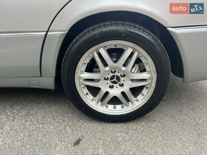 Седан Mercedes-Benz S-Class 1991 в Кривом Роге