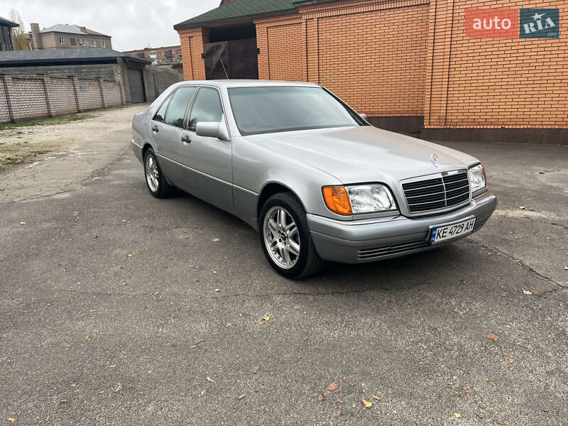 Седан Mercedes-Benz S-Class 1991 в Кривом Роге