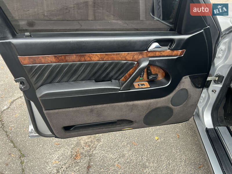 Седан Mercedes-Benz S-Class 1991 в Кривом Роге