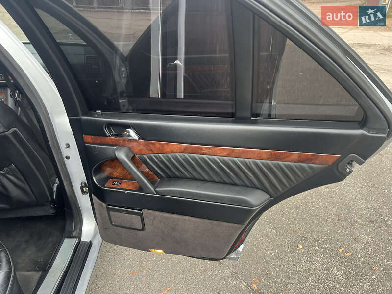 Седан Mercedes-Benz S-Class 1991 в Кривом Роге