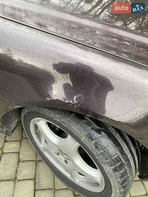 Седан Mercedes-Benz S-Class 2000 в Косове