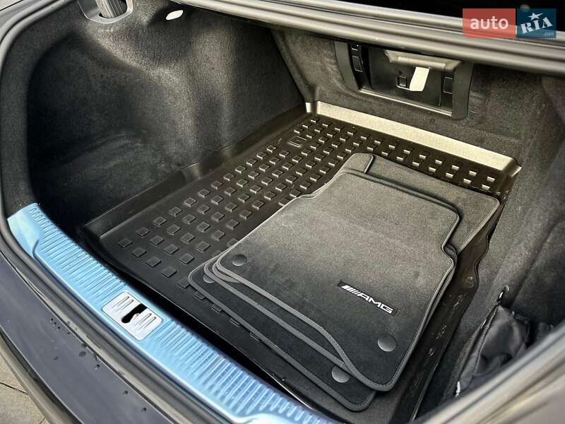 Седан Mercedes-Benz S-Class 2022 в Киеве