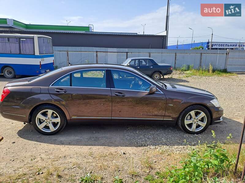 Седан Mercedes-Benz S-Class 2011 в Чернівцях фото 3 Седан Mercedes-Benz S-Class 2011 в Чернівцях