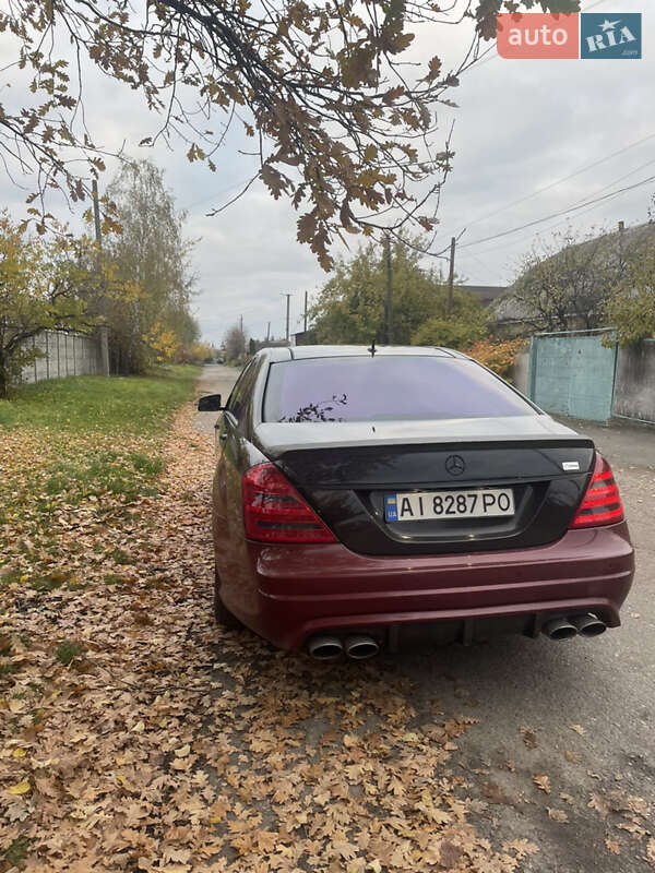 Седан Mercedes-Benz S-Class 2005 в Іванкові