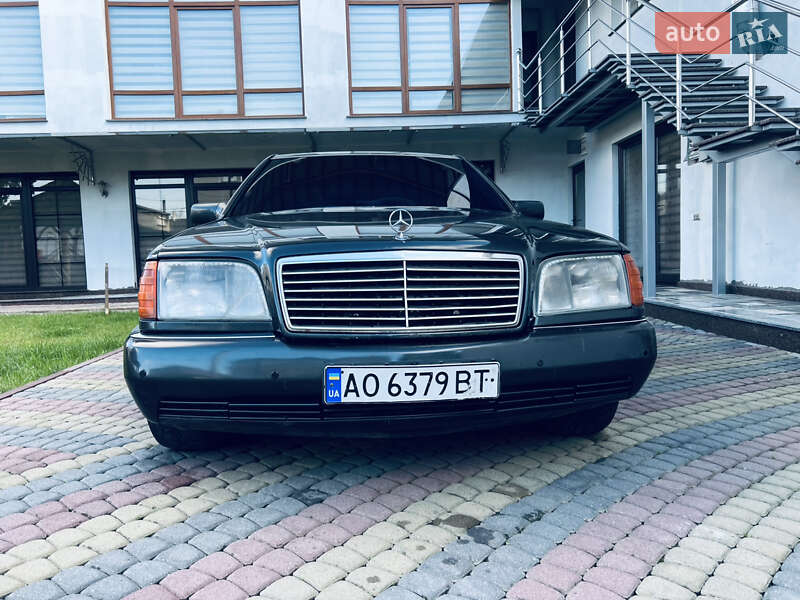 Mercedes-Benz S-Class 1994