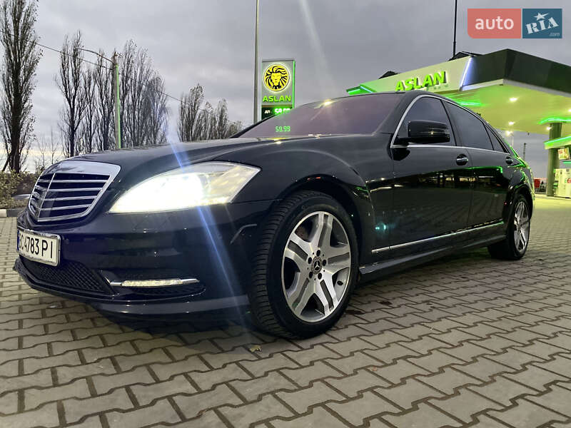 Седан Mercedes-Benz S-Class 2011 в Хмельницькому
