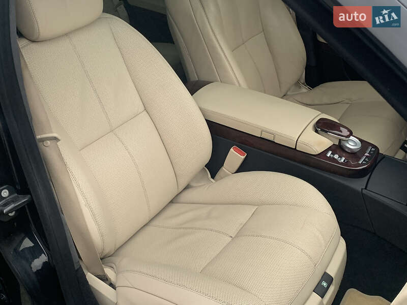 Седан Mercedes-Benz S-Class 2007 в Умані