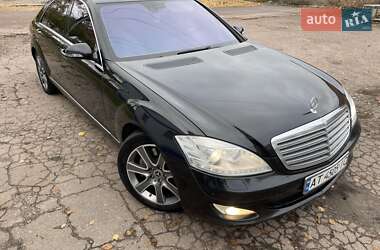 Седан Mercedes-Benz S-Class 2006 в Бердичеві